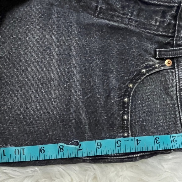 Levi's 501 High Rise Distressed Jean Shorts - Size 27 - Picture 6 of 13